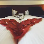 Apollo Hotel