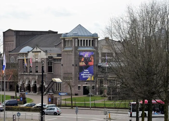 ホテル アポロ 3*