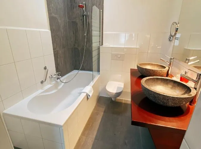 Apollo Неймеген