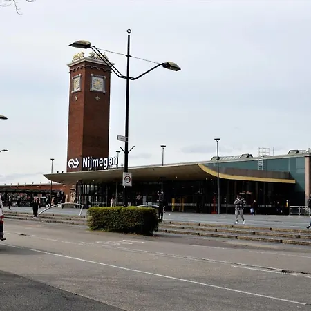 Hotel Apollo 3*