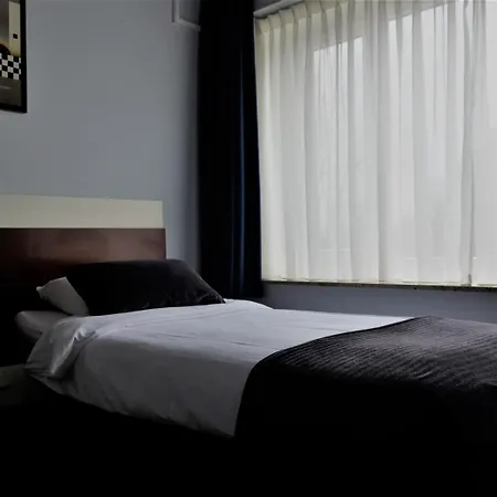 Hotel Apollo 3*