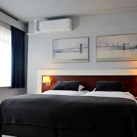Apollo Hotel