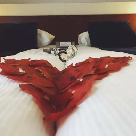 Apollo Hotel